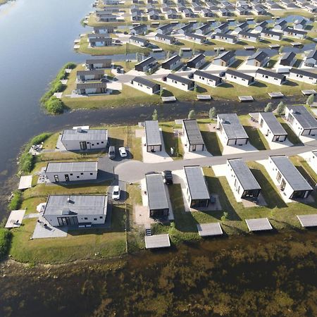 Tiny Vakantiehuis Aan Het Water Met Eigen Steiger En Airco Кампен Экстерьер фото