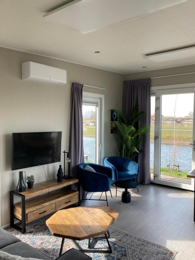 Tiny Vakantiehuis Aan Het Water Met Eigen Steiger En Airco Кампен Экстерьер фото